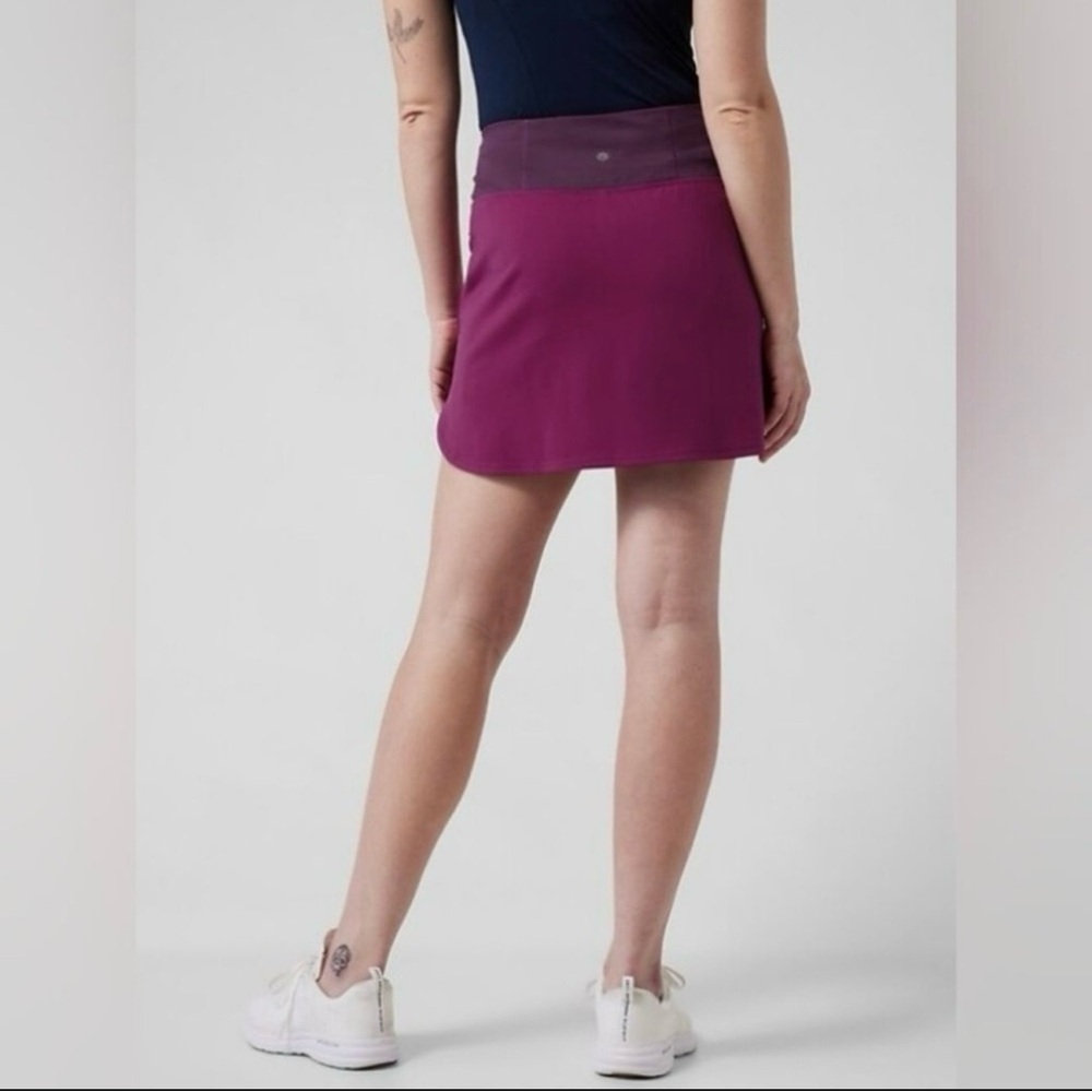 Athleta Fairway Golf Skort. Women size medium - Picture 2 of 6